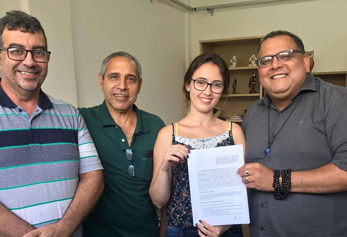 Unidade Passos | Curso de Medicina recebe doação da UFMG